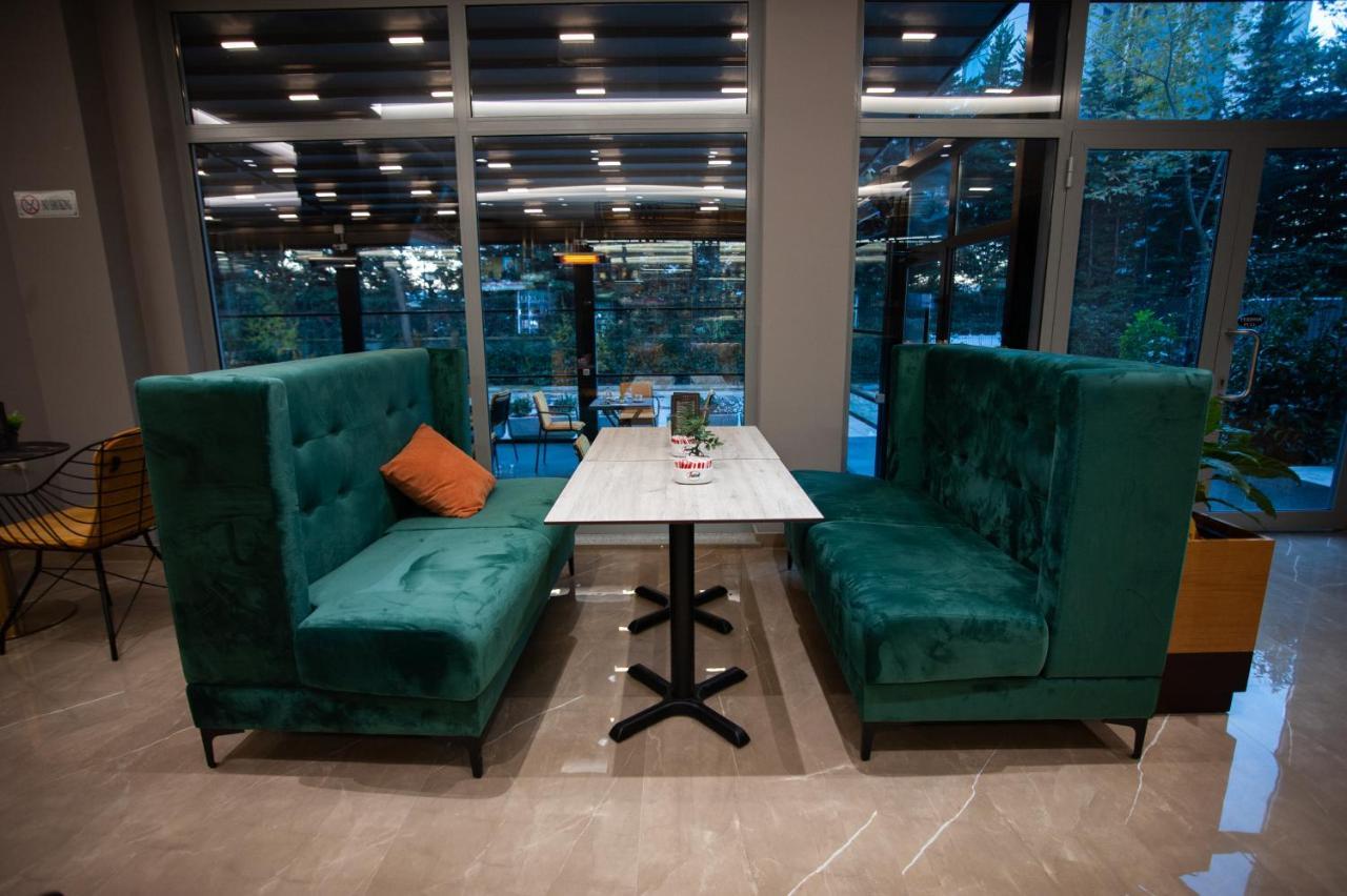 Doanesia Premium Hotel & Spa Tirana Bagian luar foto