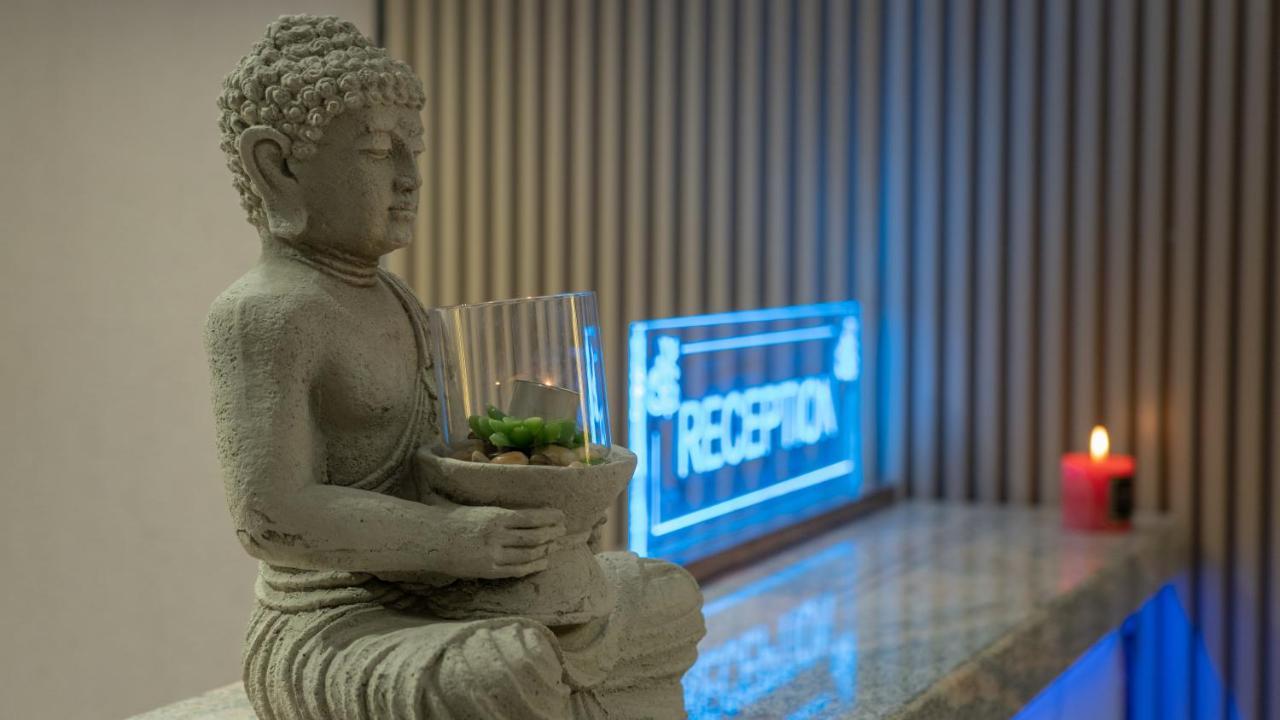 Doanesia Premium Hotel & Spa Tirana Bagian luar foto