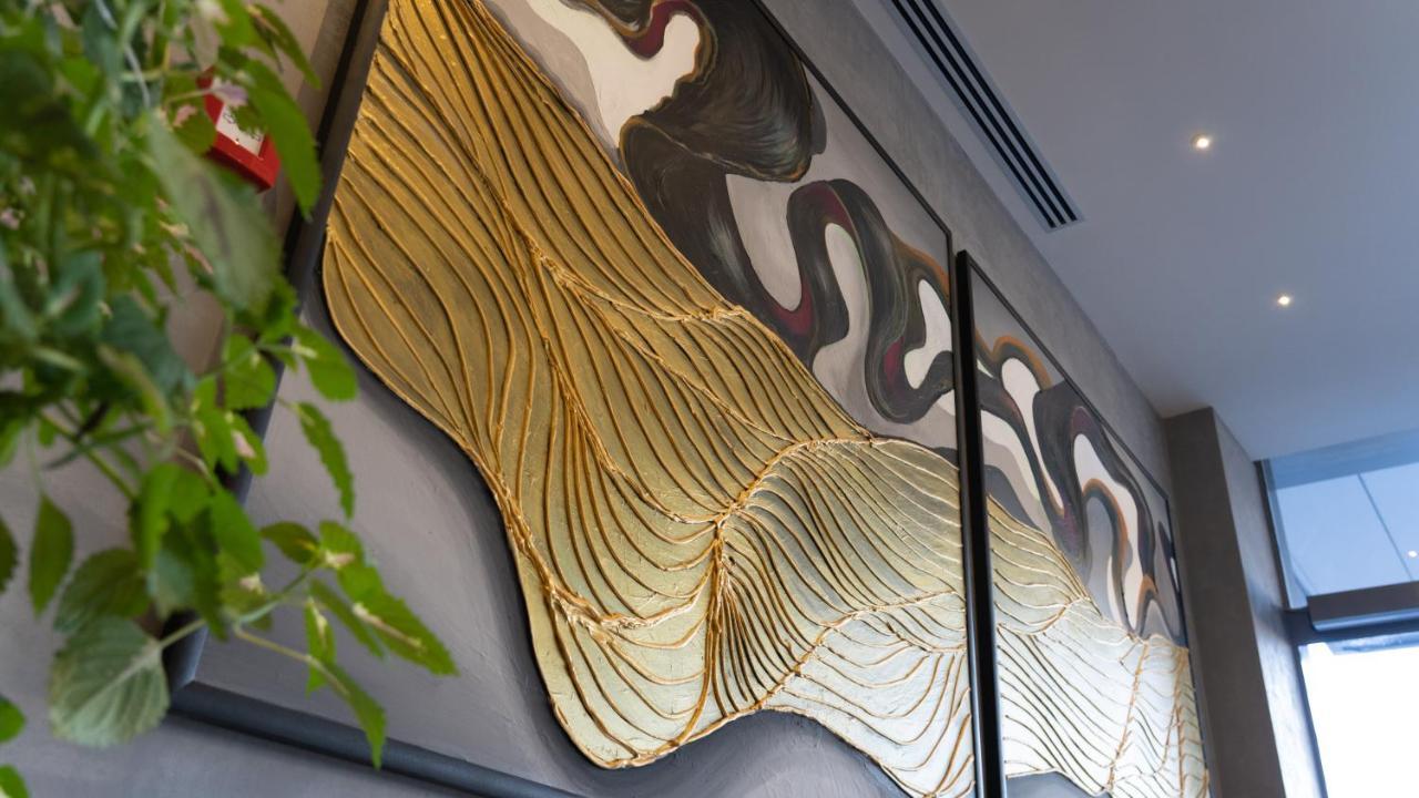 Doanesia Premium Hotel & Spa Tirana Bagian luar foto