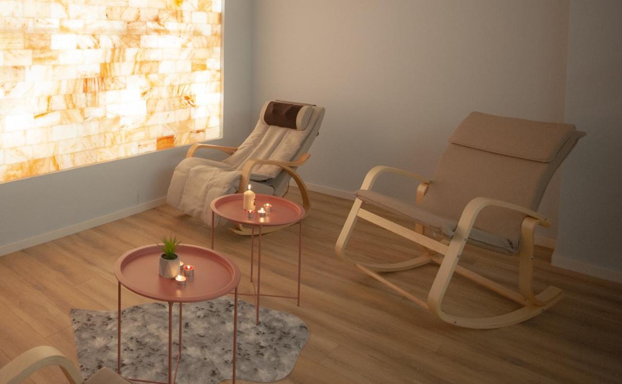 Doanesia Premium Hotel & Spa Tirana Bagian luar foto