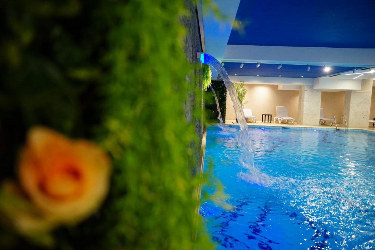 Doanesia Premium Hotel & Spa Tirana Bagian luar foto